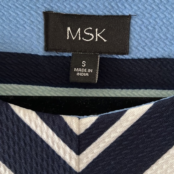 MSK 70s retro look, Bell sleeve dress new with tags, size s - Picture 4 of 5